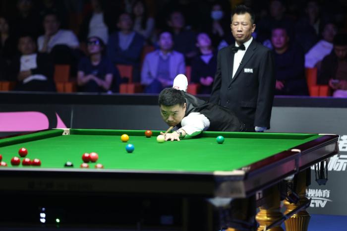 世界斯诺克国际锦标赛正式开幕，丁俊晖在延期