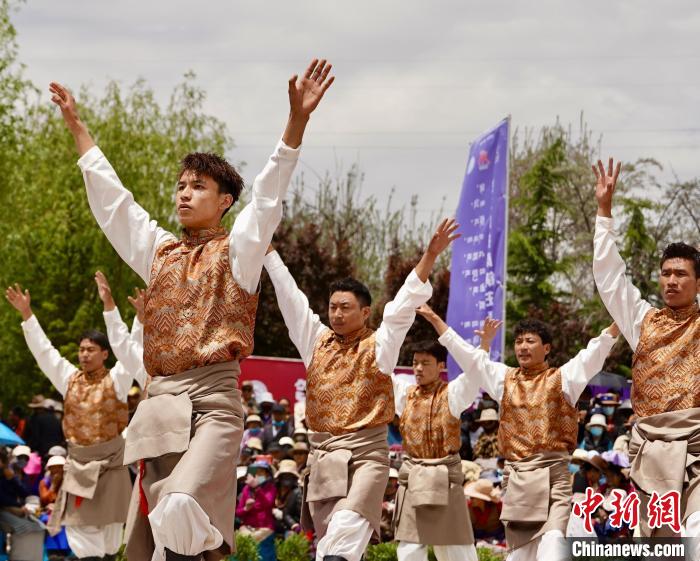 拉萨举行第二届锅庄舞大赛：全民健身与民族舞