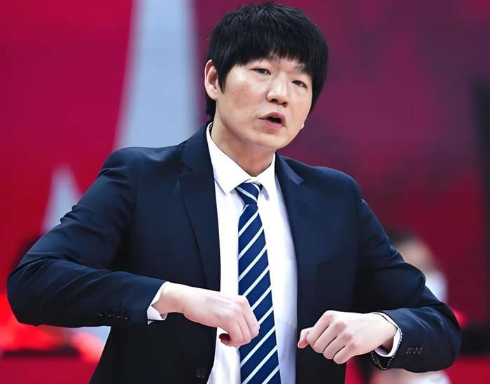 山东男篮遭宁波队30分惨败 邱彪怒斥战术混乱